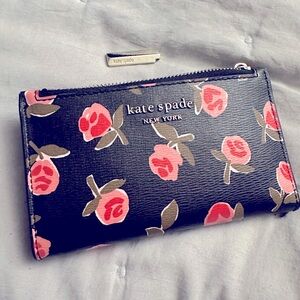 Kate Spade Spencer Ditsy Rose Small Slim Bifold Wallet